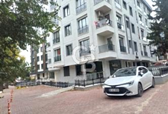 Haznedar Meydanda Sıfır Bina'da Kiralık Bahçe Katı Daire! - 3 - 326932